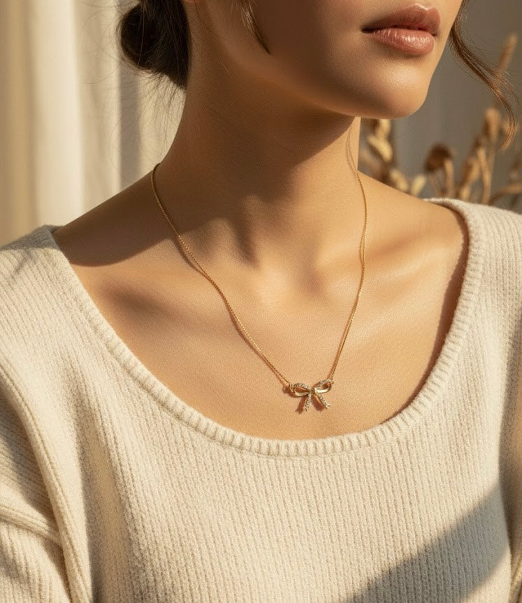 BOW NECKLACE