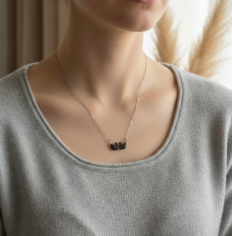 DUO SWAN NECKLACE