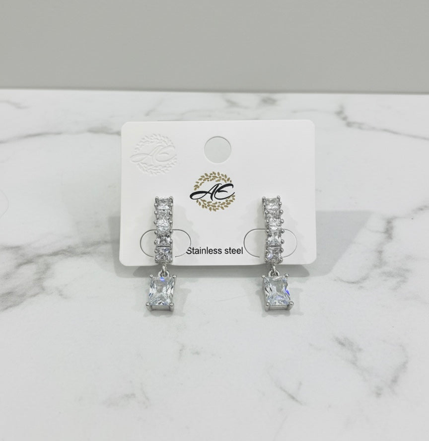 STONE EARRINGS